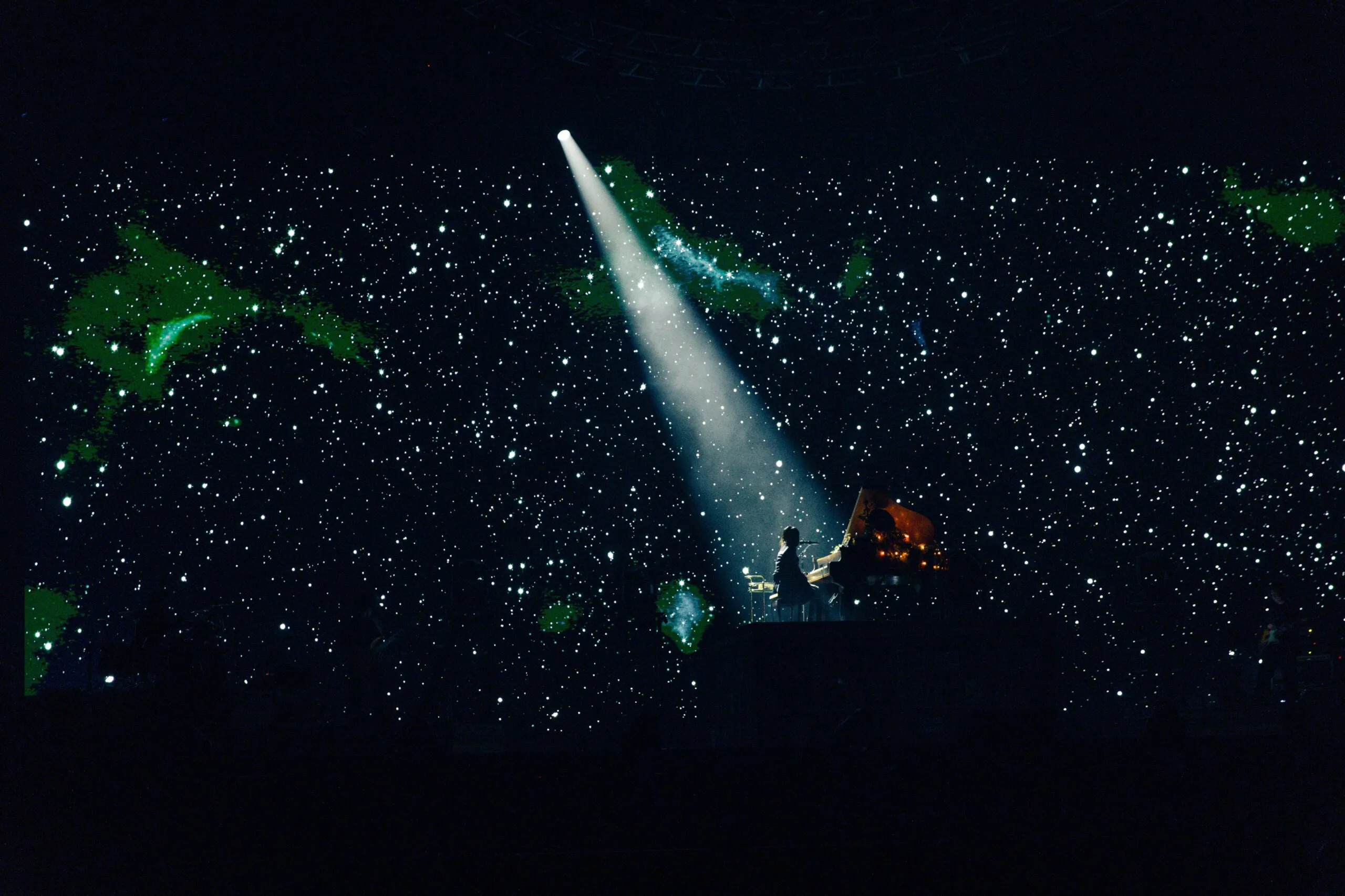 星空背景(來源：官方攝影)